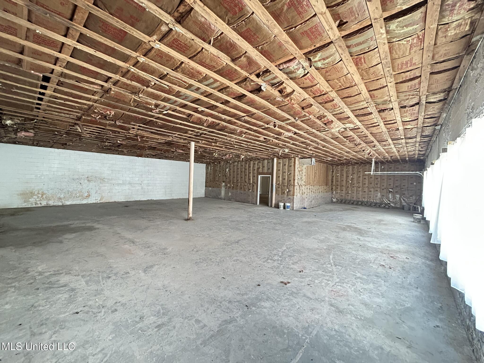 6500 Baker Road Property Photo 20