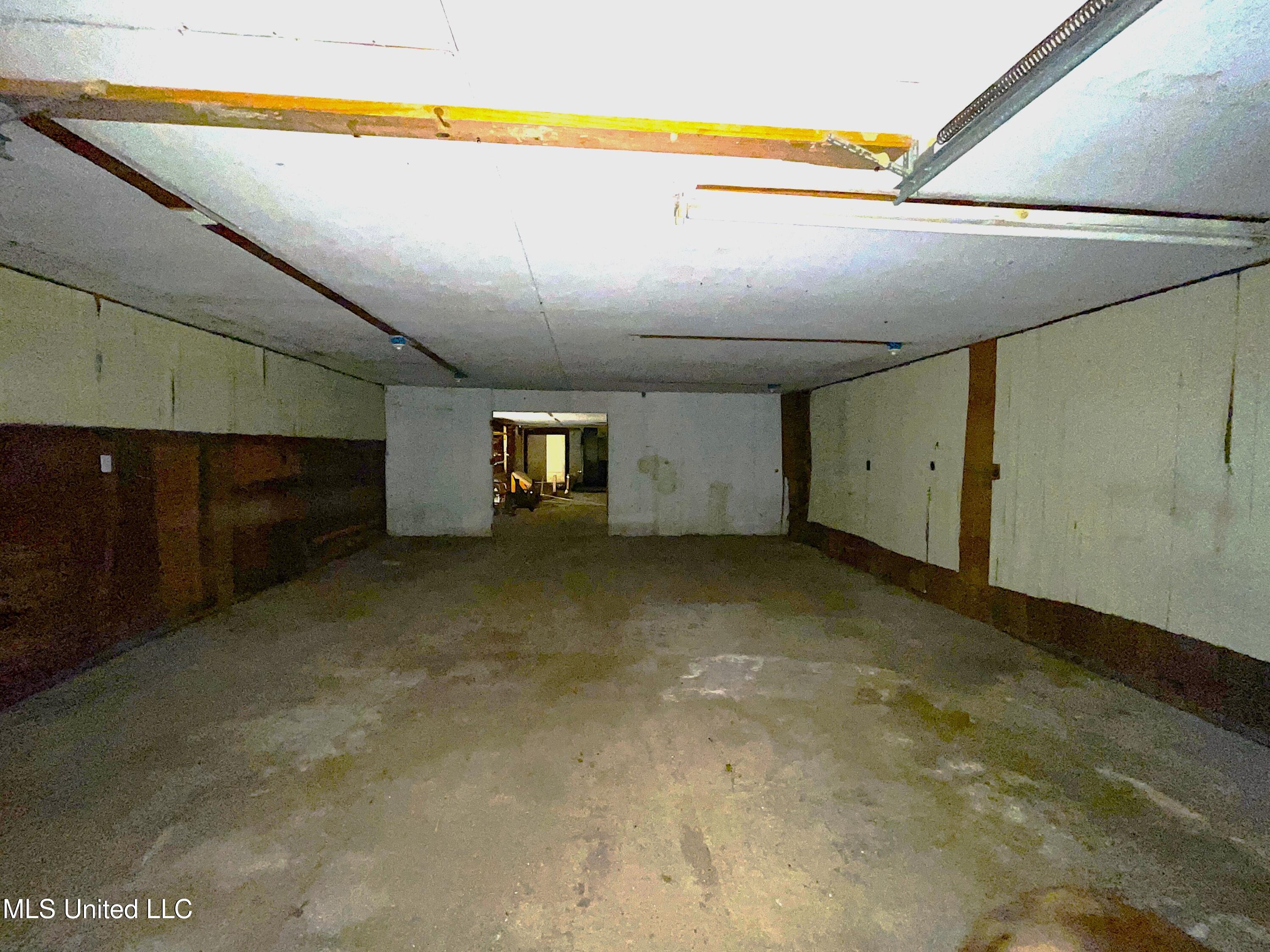 6500 Baker Road Property Photo 25