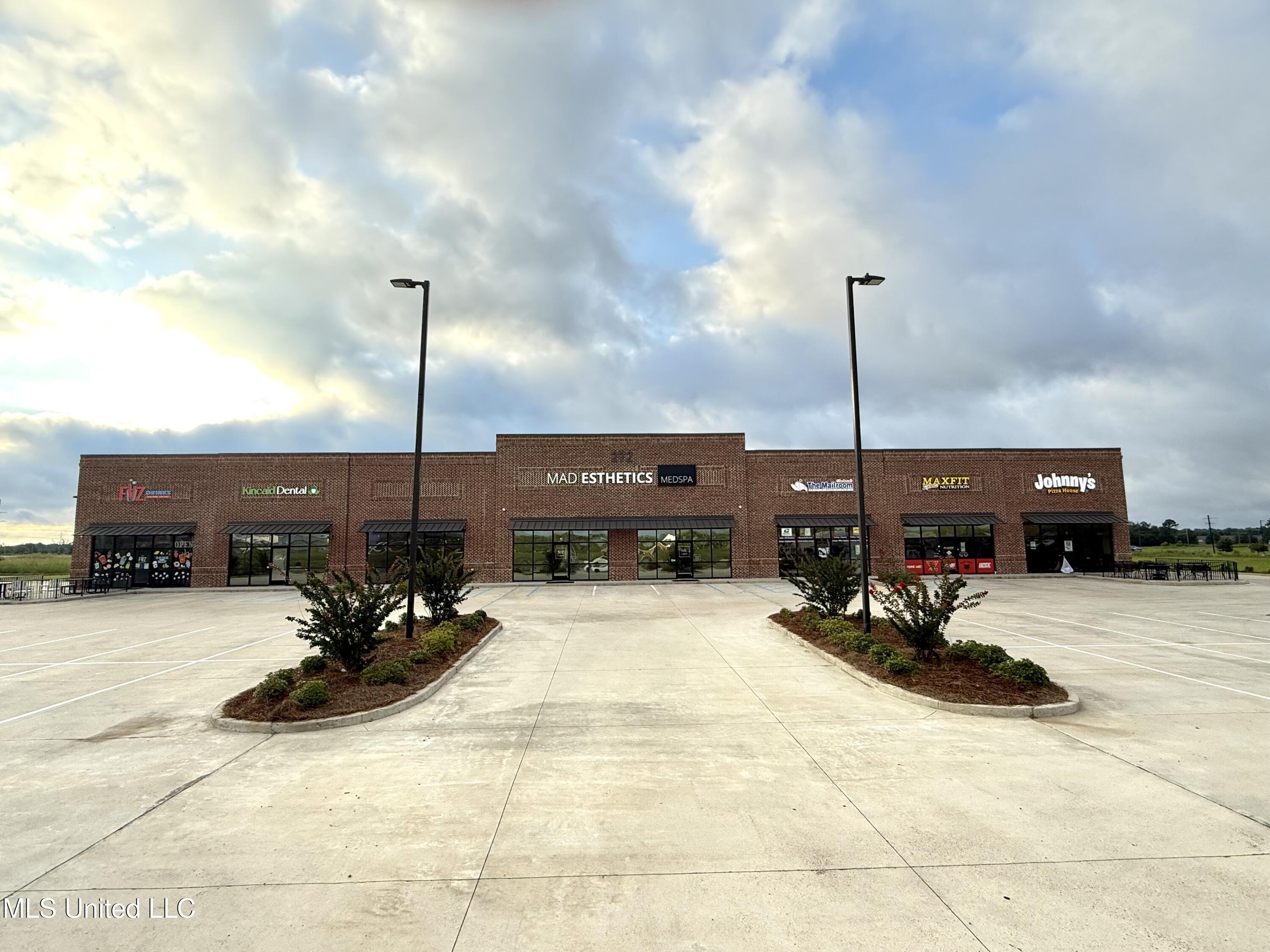 272 Calhoun Parkway Property Photo 4