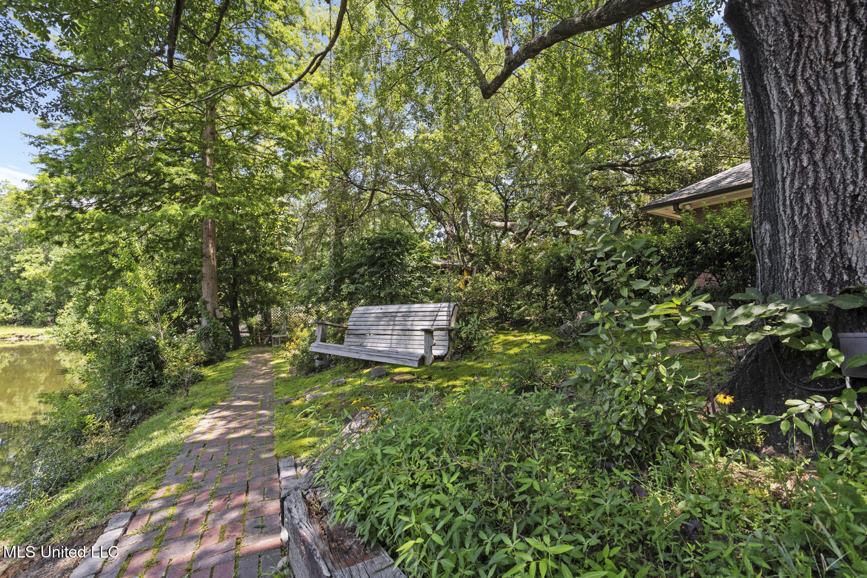 127 Winged Foot Circle Property Photo 34