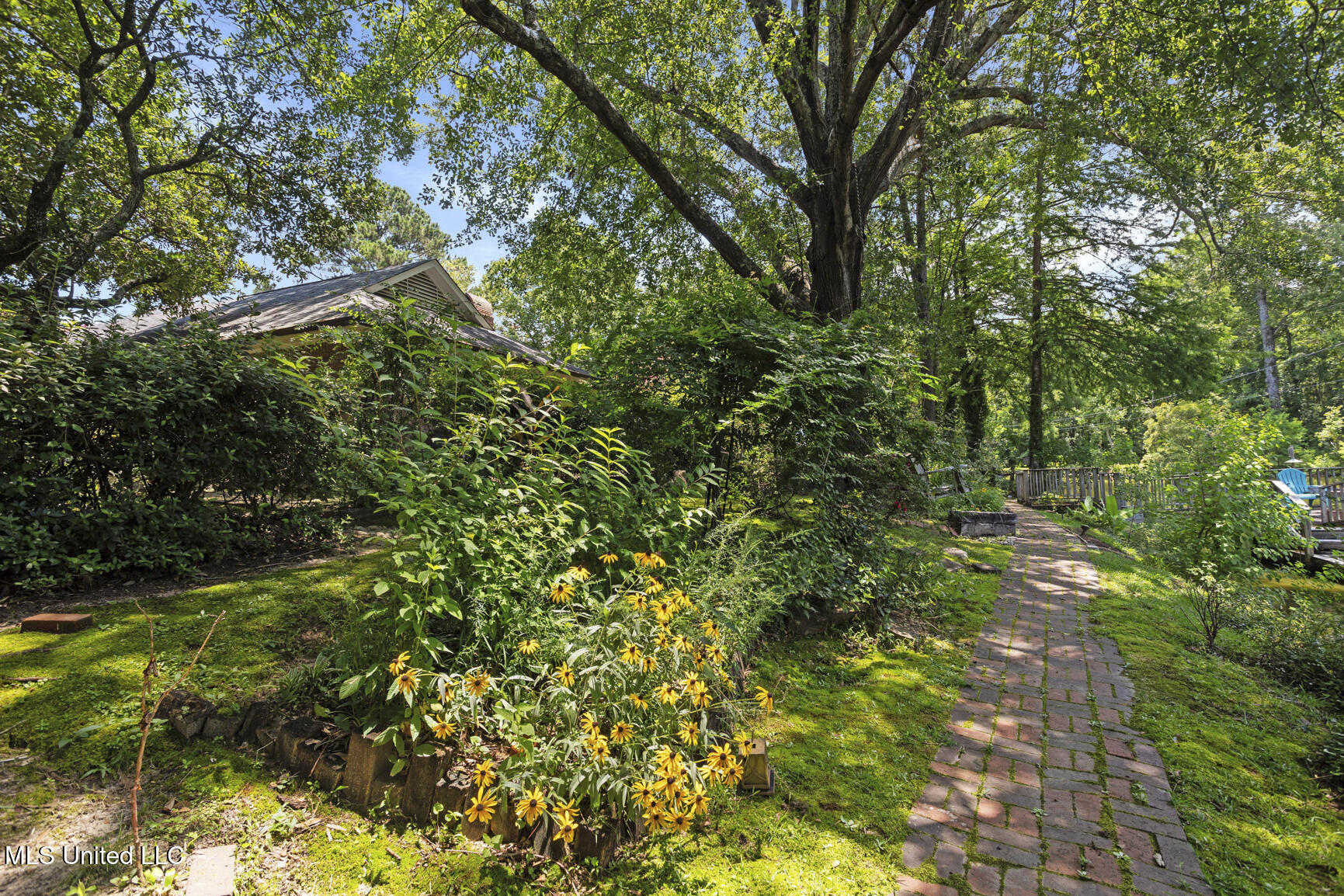 127 Winged Foot Circle Property Photo 35