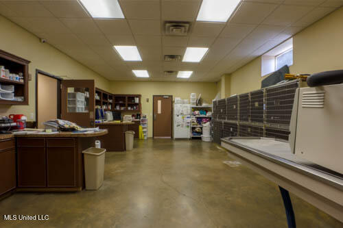 1660 Us-49 Property Photo 12