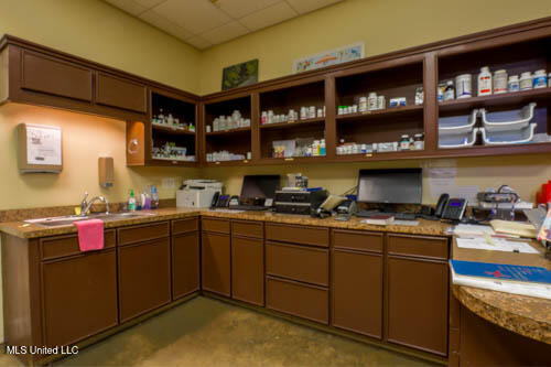 1660 Us-49 Property Photo 15