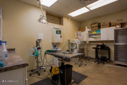 1660 Us-49 Property Photo 16