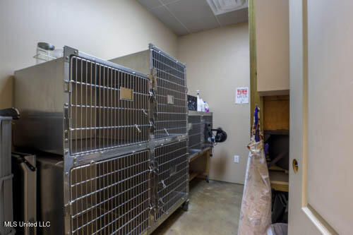 1660 Us-49 Property Photo 21