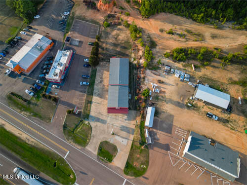 1660 Us-49 Property Photo 26