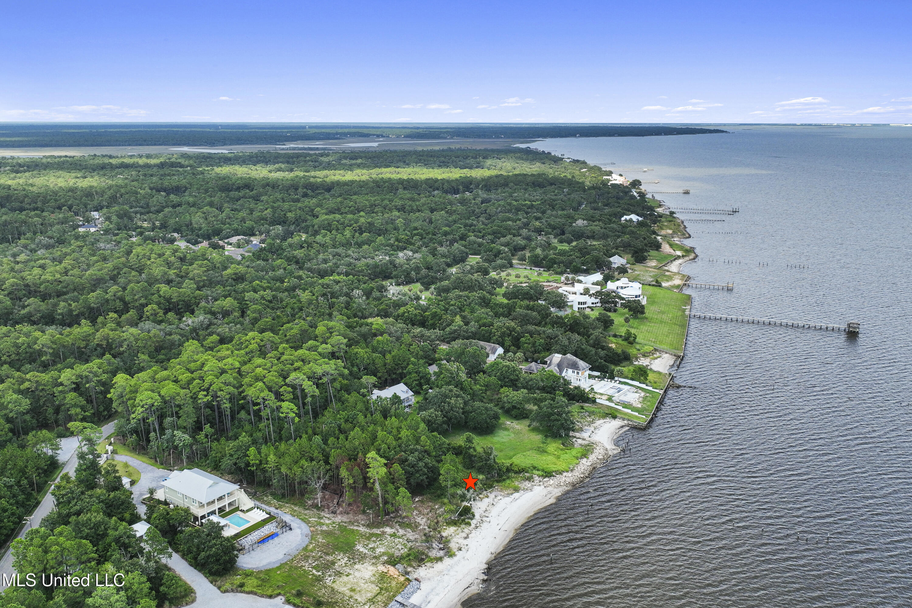 5721 Belle Fontaine Drive Property Photo 11