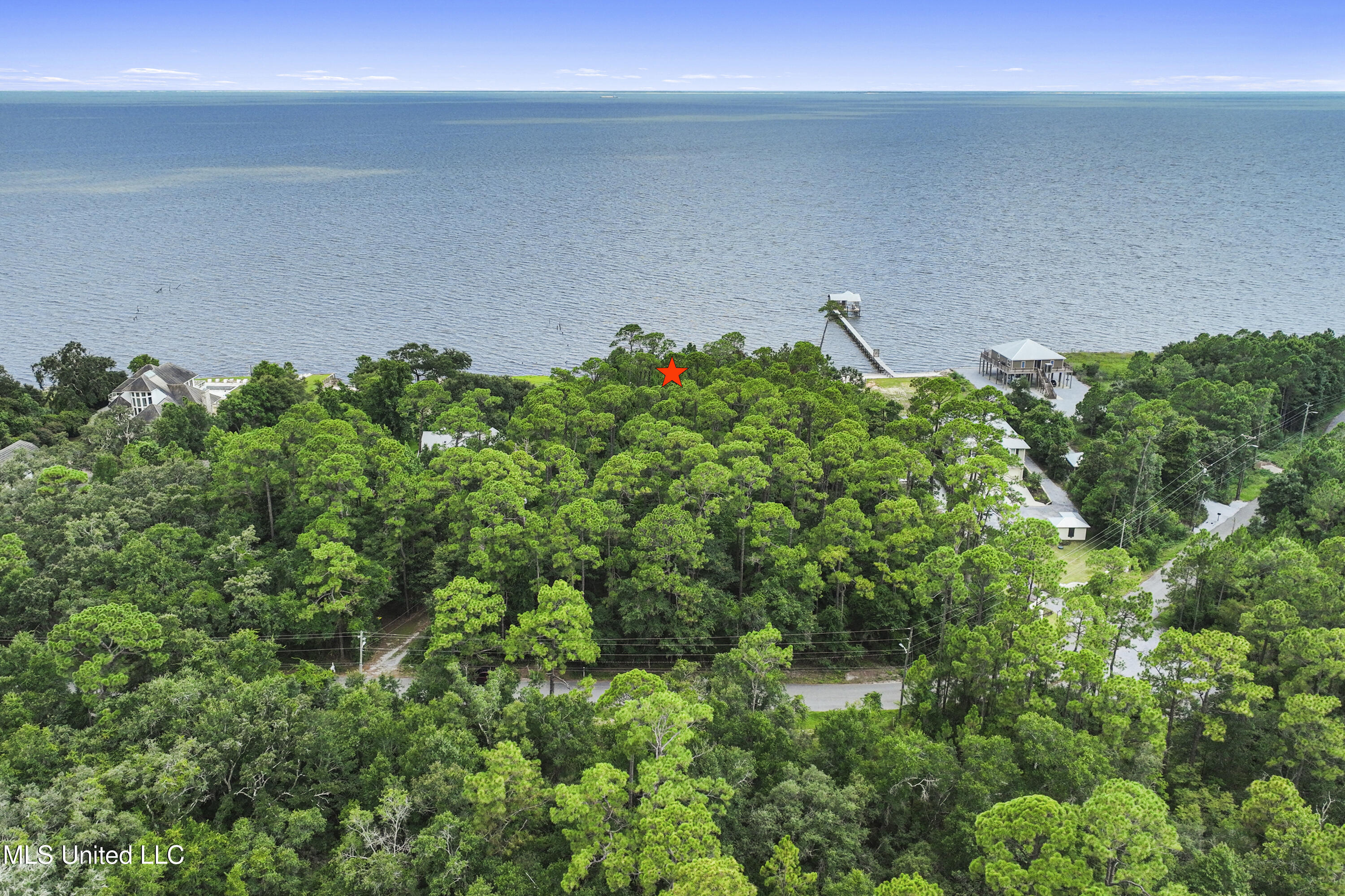 5721 Belle Fontaine Drive Property Photo 18