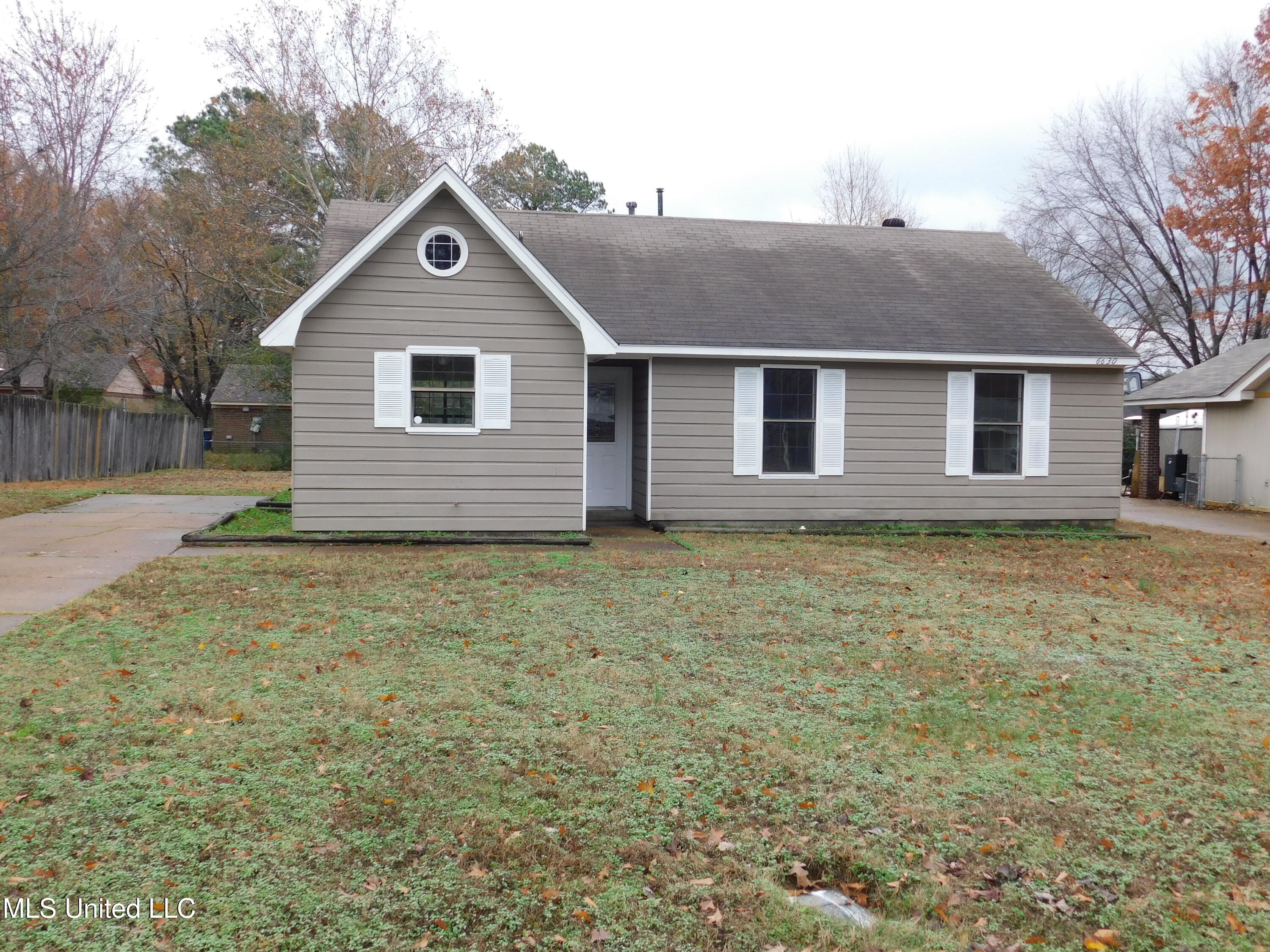 6630 Gatewood Circle Property Photo 1