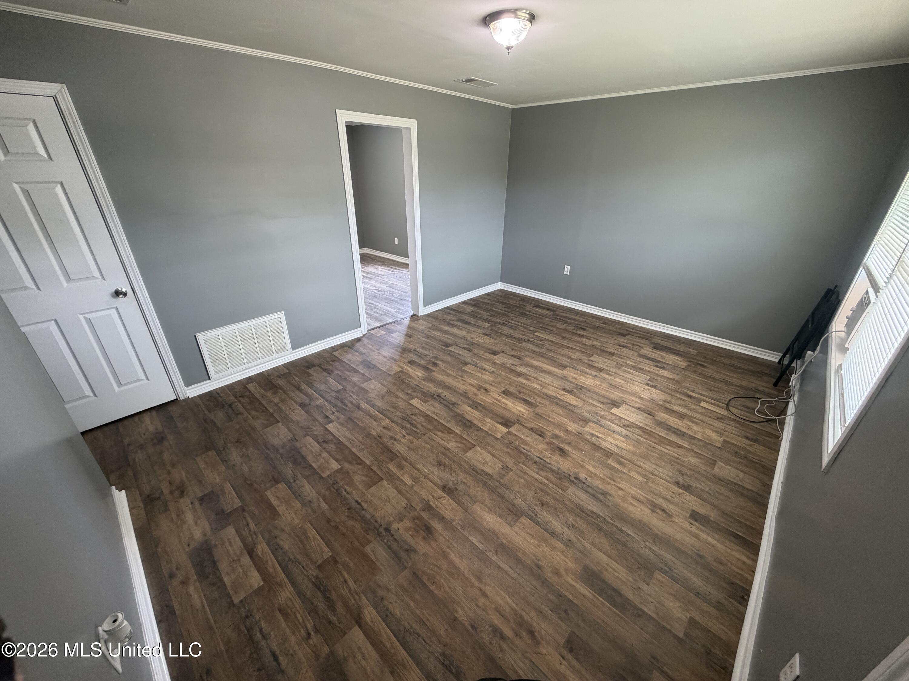80 Eastmoor Circle Property Photo 4