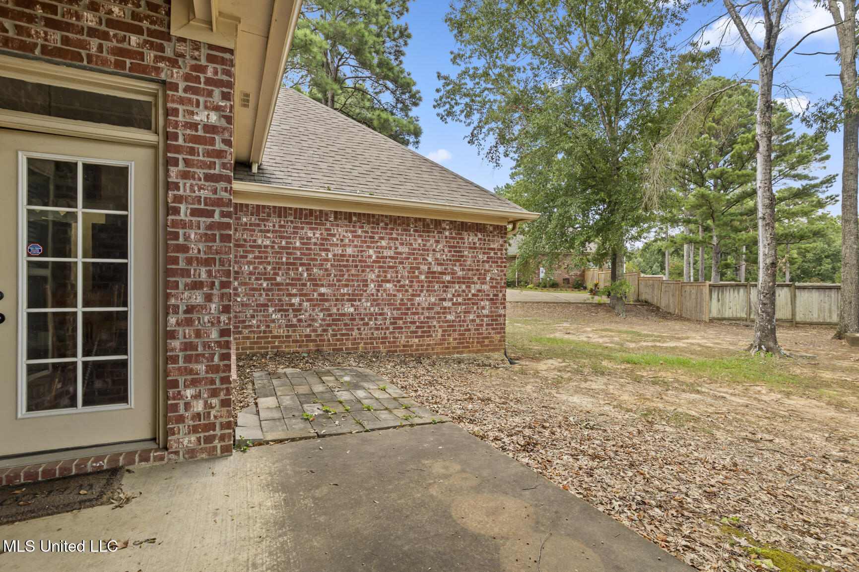 124 Ashbrooke Boulevard Property Photo 4