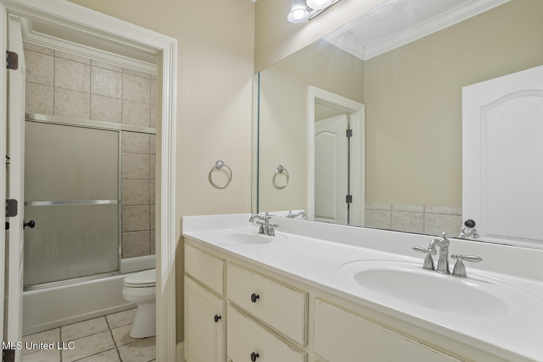 124 Ashbrooke Boulevard Property Photo 22