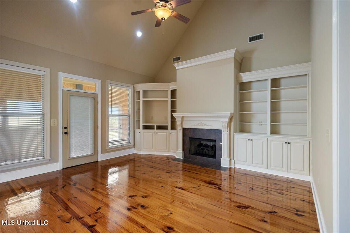 115 Provonce Park Property Photo 11