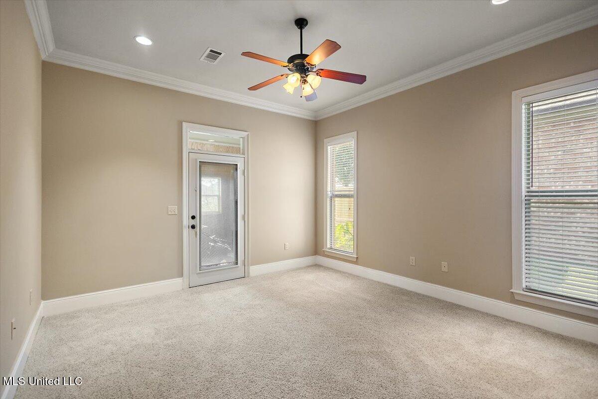 115 Provonce Park Property Photo 18