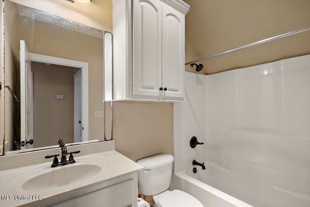 115 Provonce Park Property Photo 28