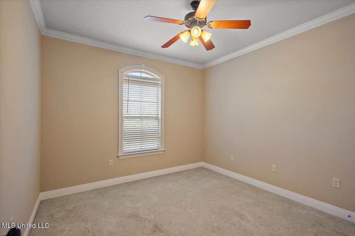 115 Provonce Park Property Photo 29