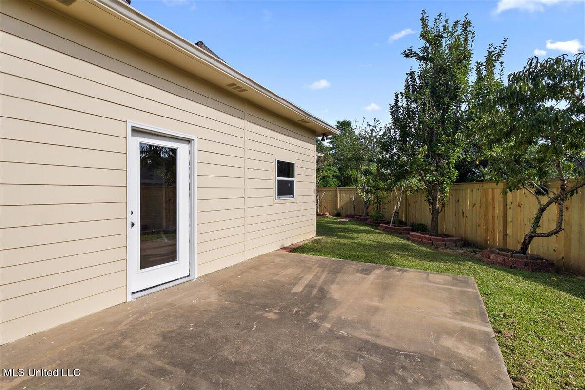 115 Provonce Park Property Photo 33