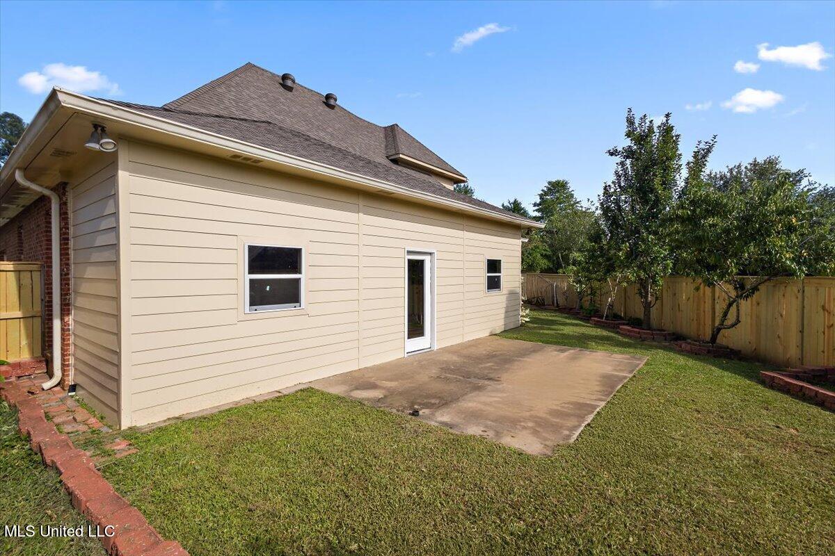 115 Provonce Park Property Photo 34