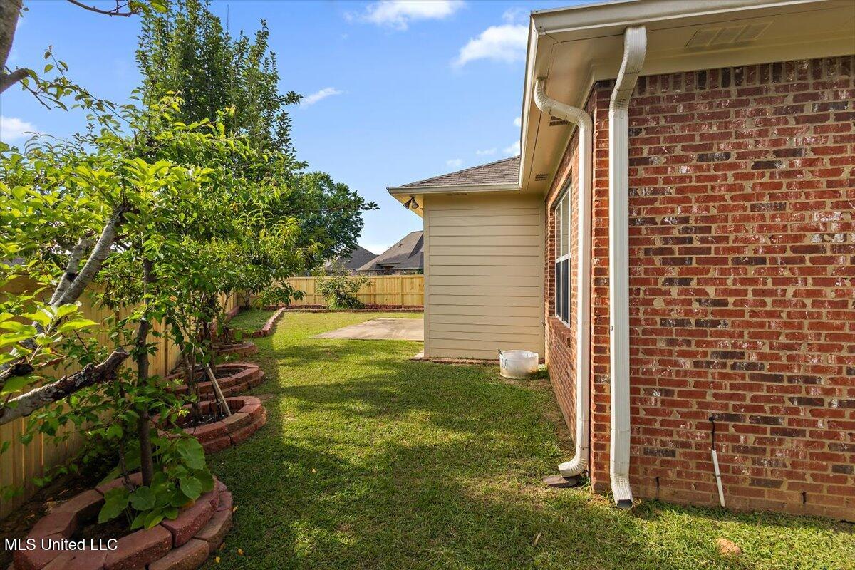 115 Provonce Park Property Photo 35