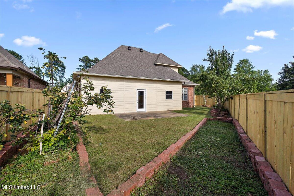 115 Provonce Park Property Photo 36