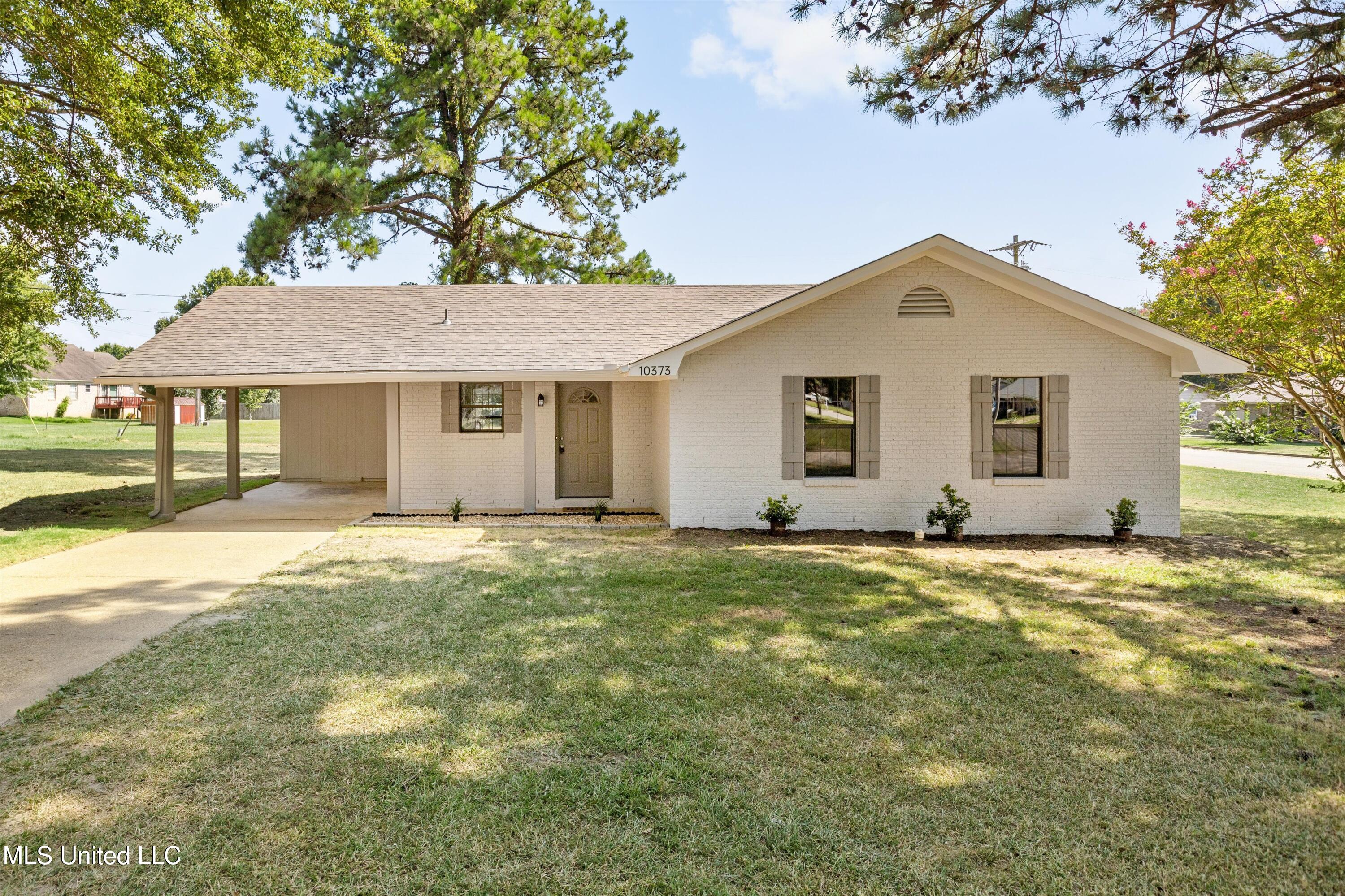 10373 Lafayette Drive Property Photo 1