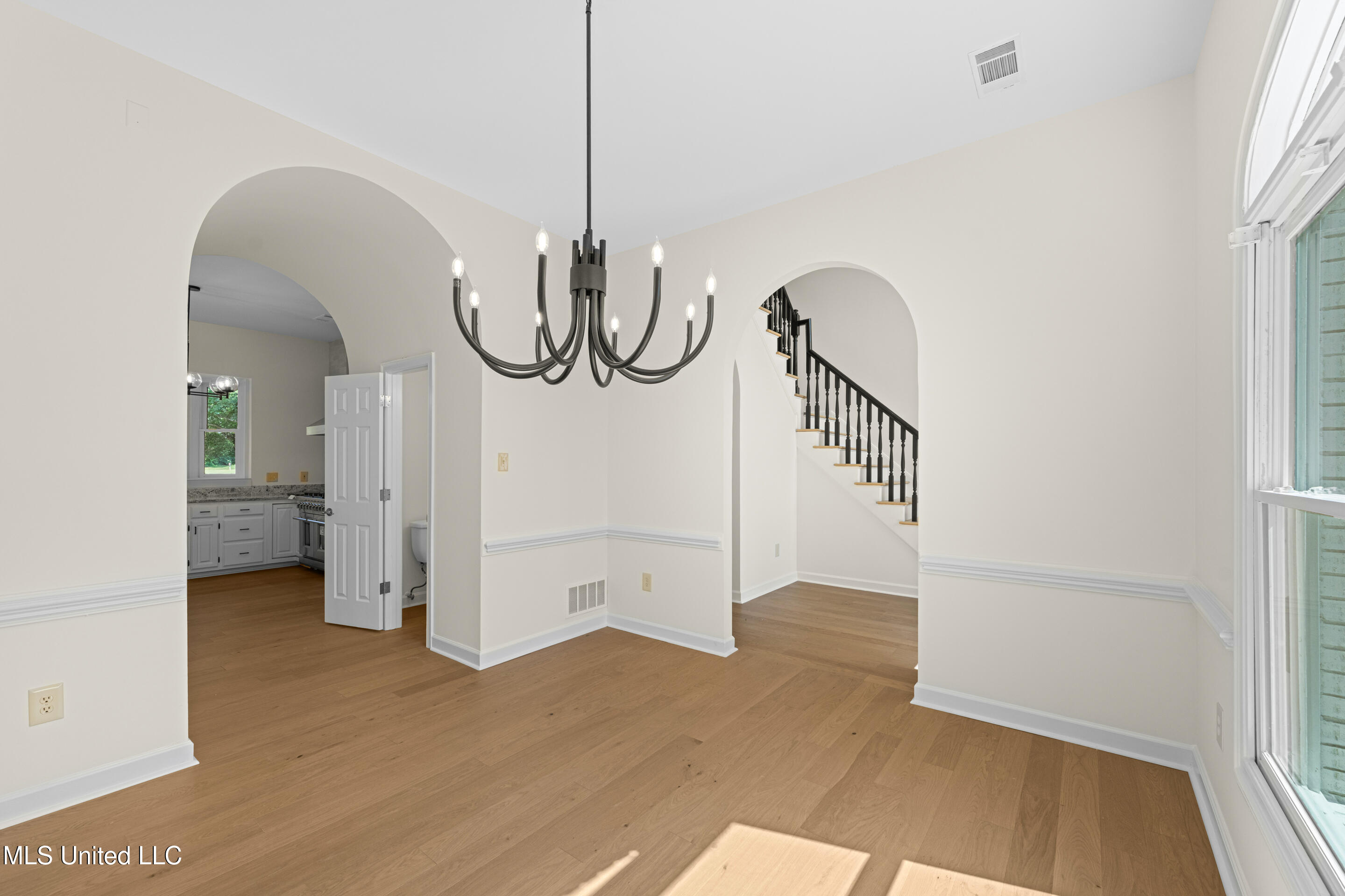 5035 Saint Andrews Cove Property Photo 12