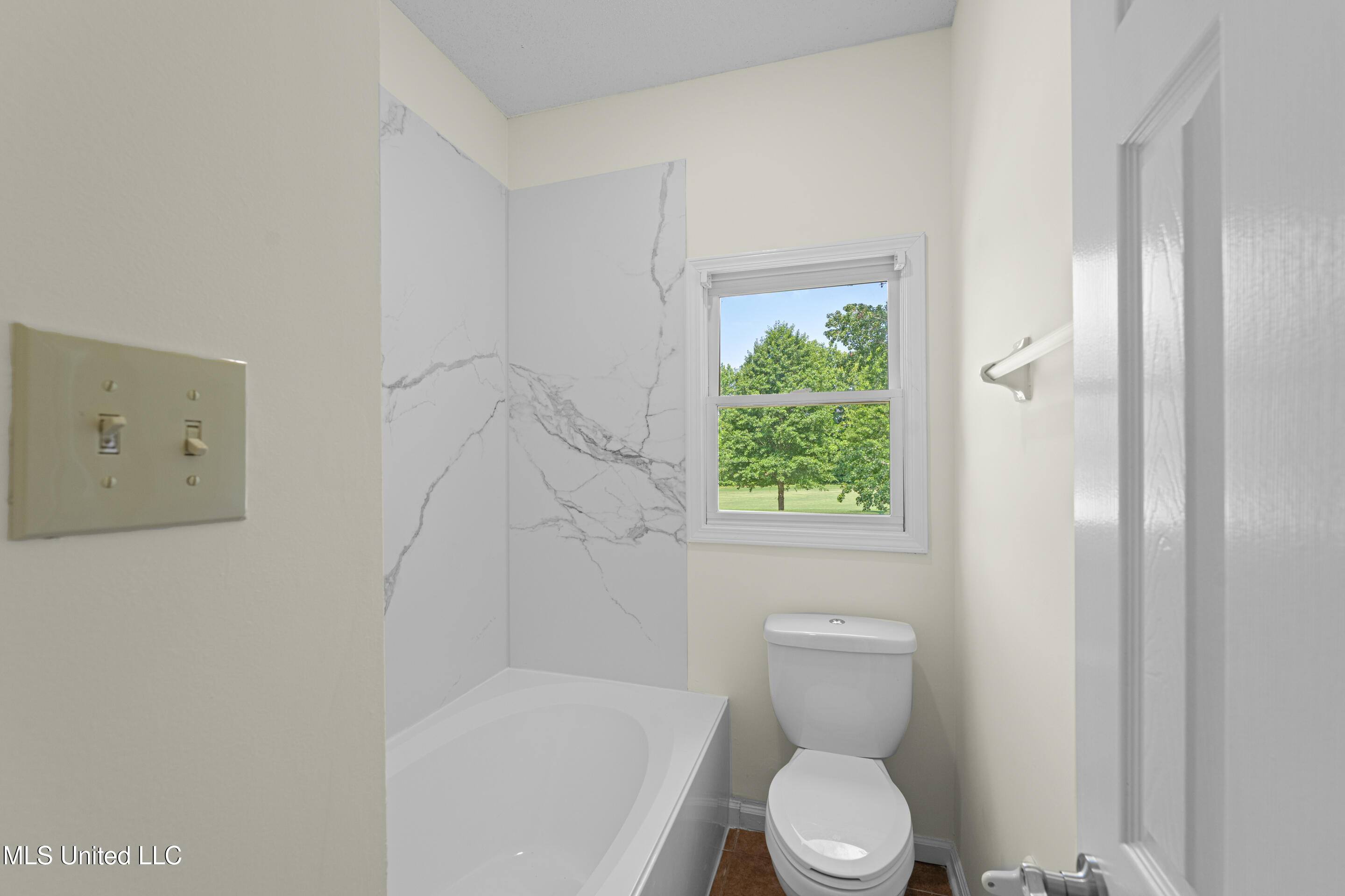 5035 Saint Andrews Cove Property Photo 30