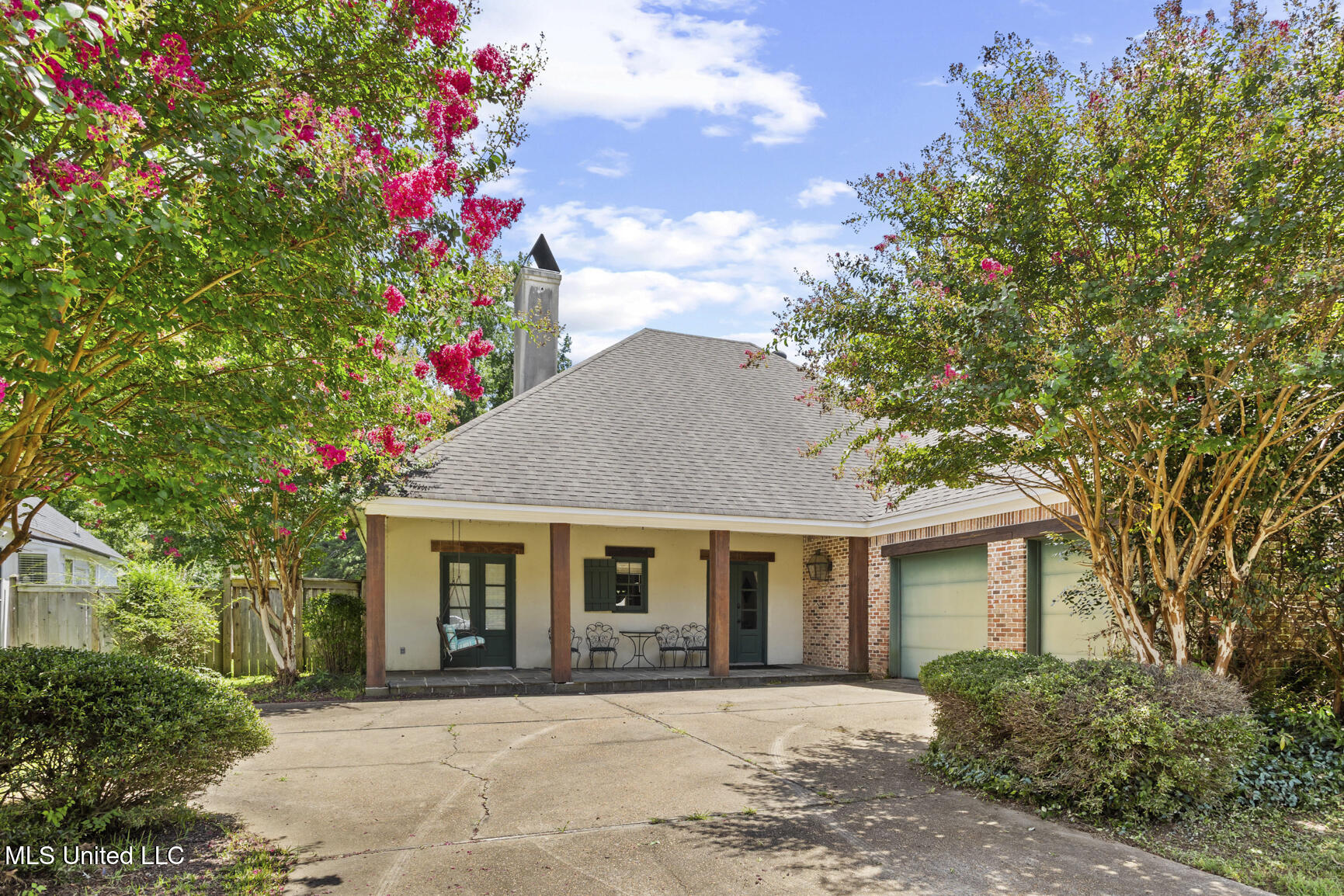 11 Pear Orchard Park Property Photo 1