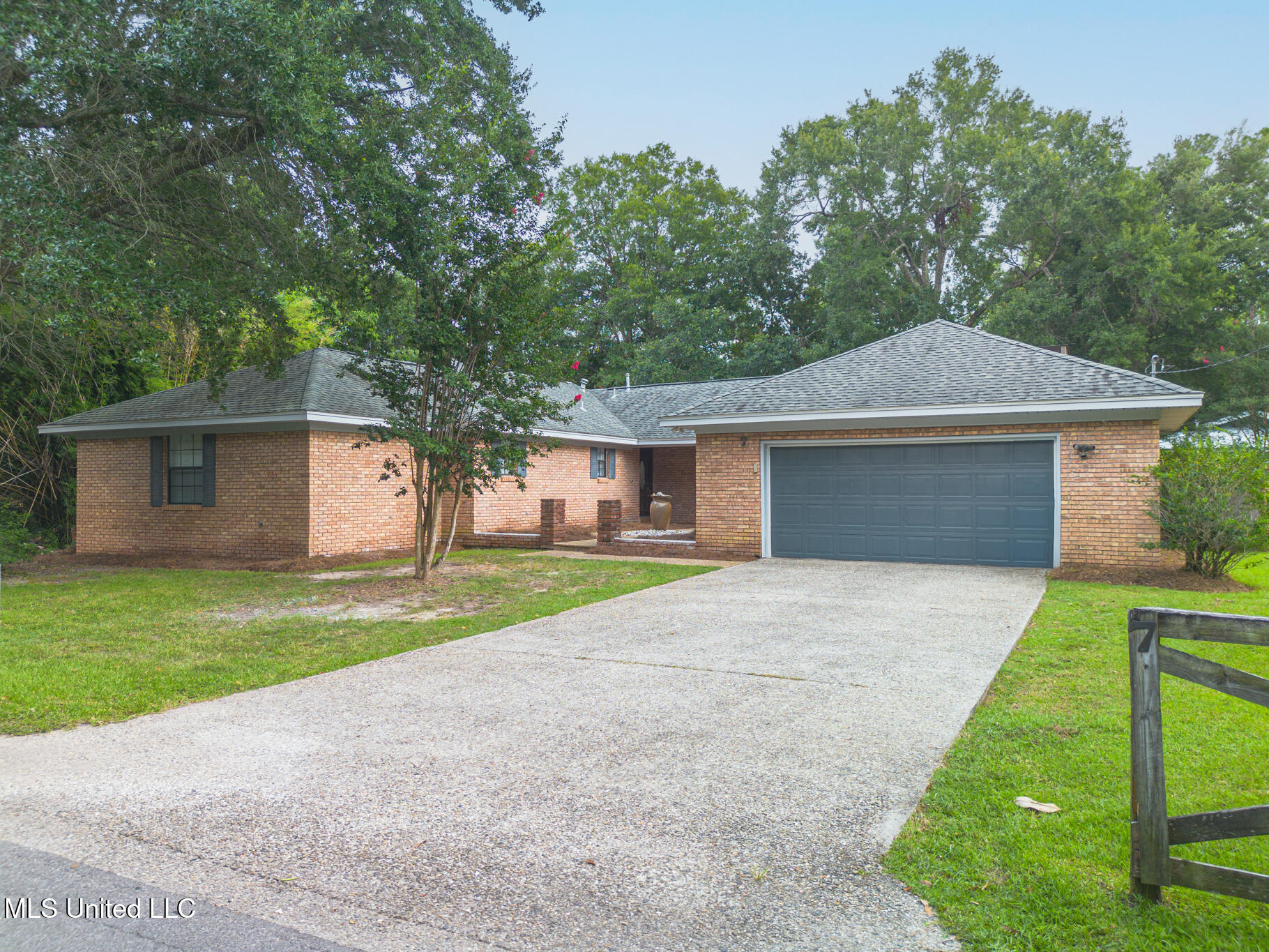 7 Keyser Lane Property Photo 1