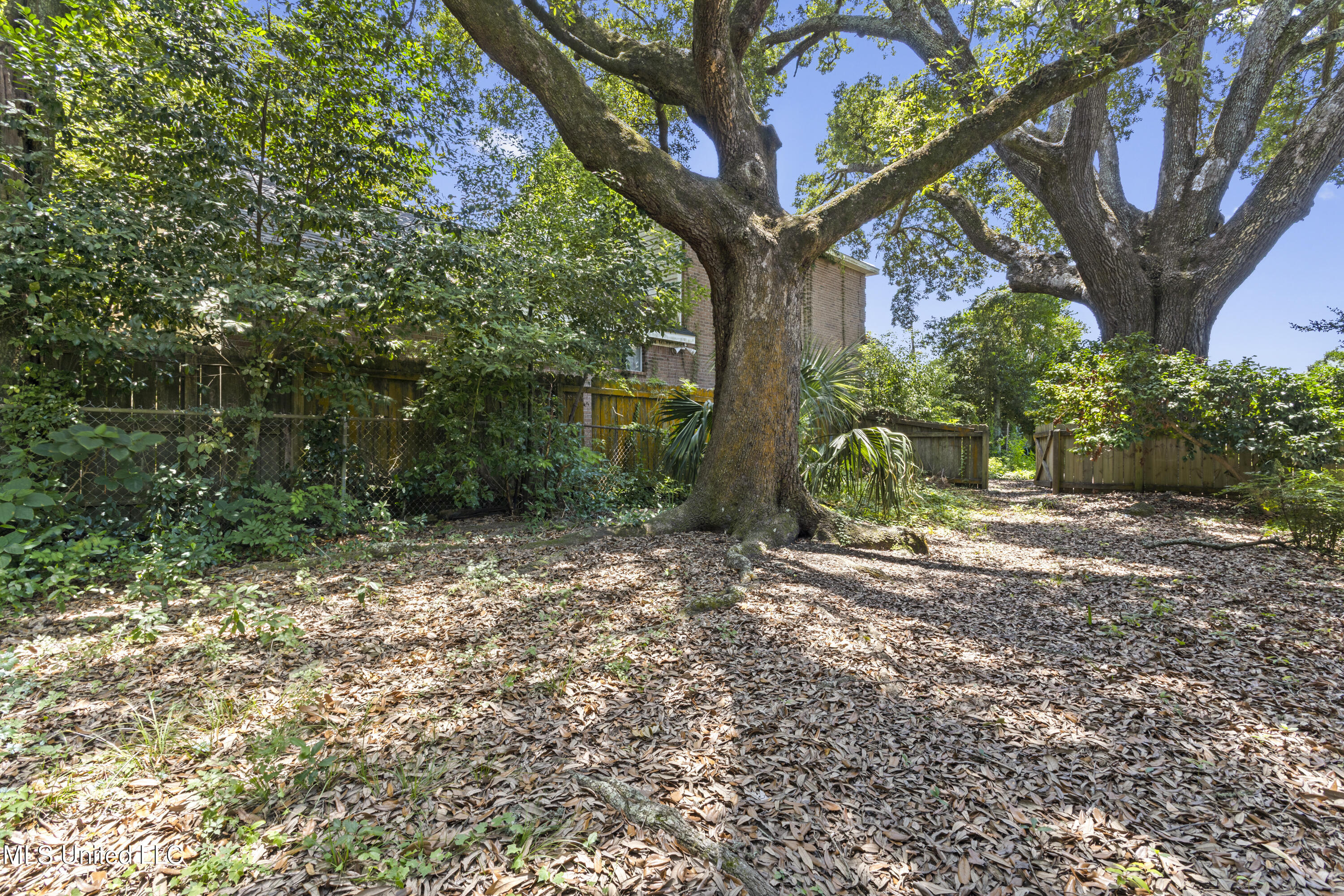 1622 Henderson Avenue Property Photo 46