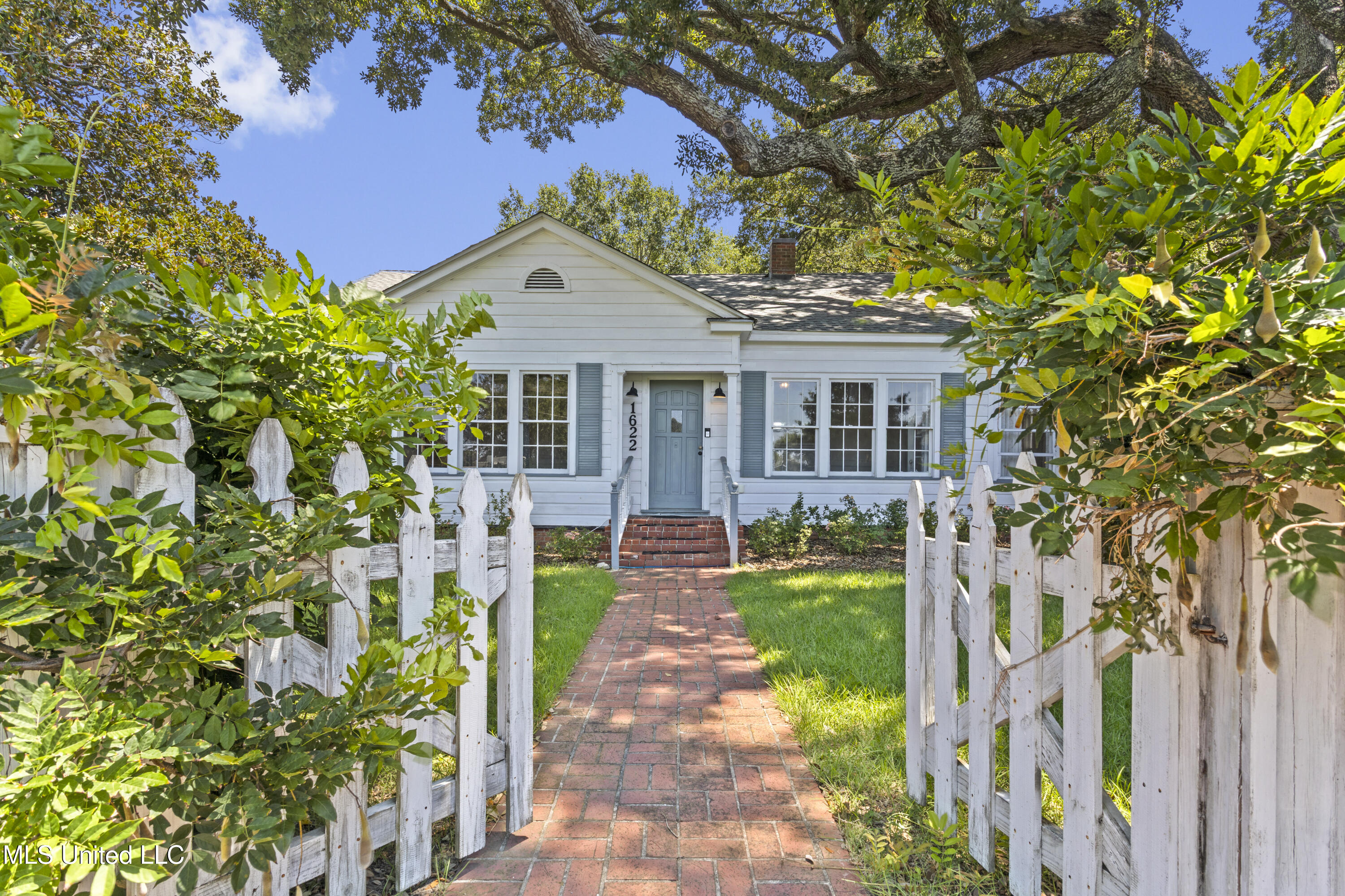1622 Henderson Avenue Property Photo 55