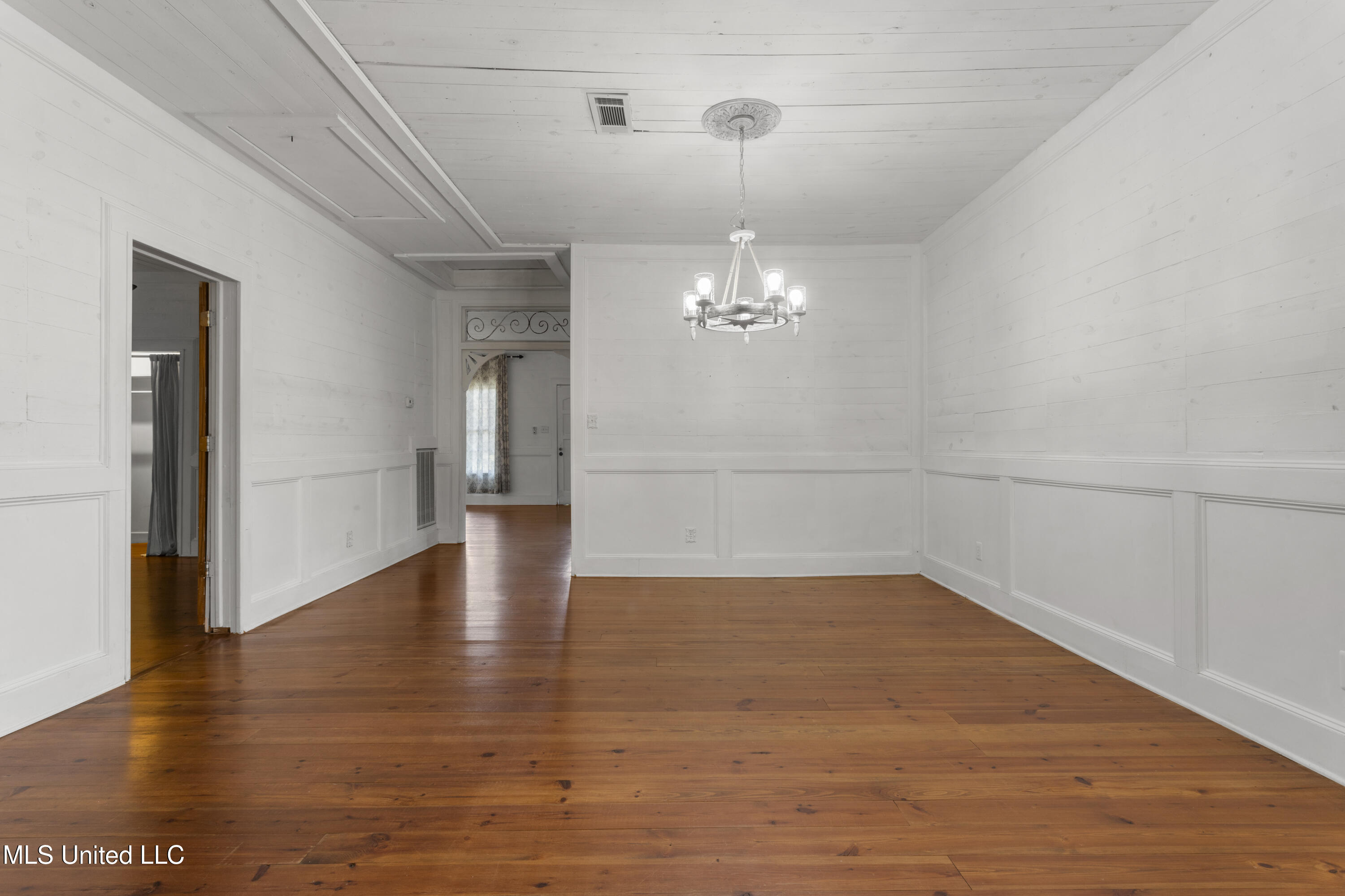 1622 Henderson Avenue Property Photo 60
