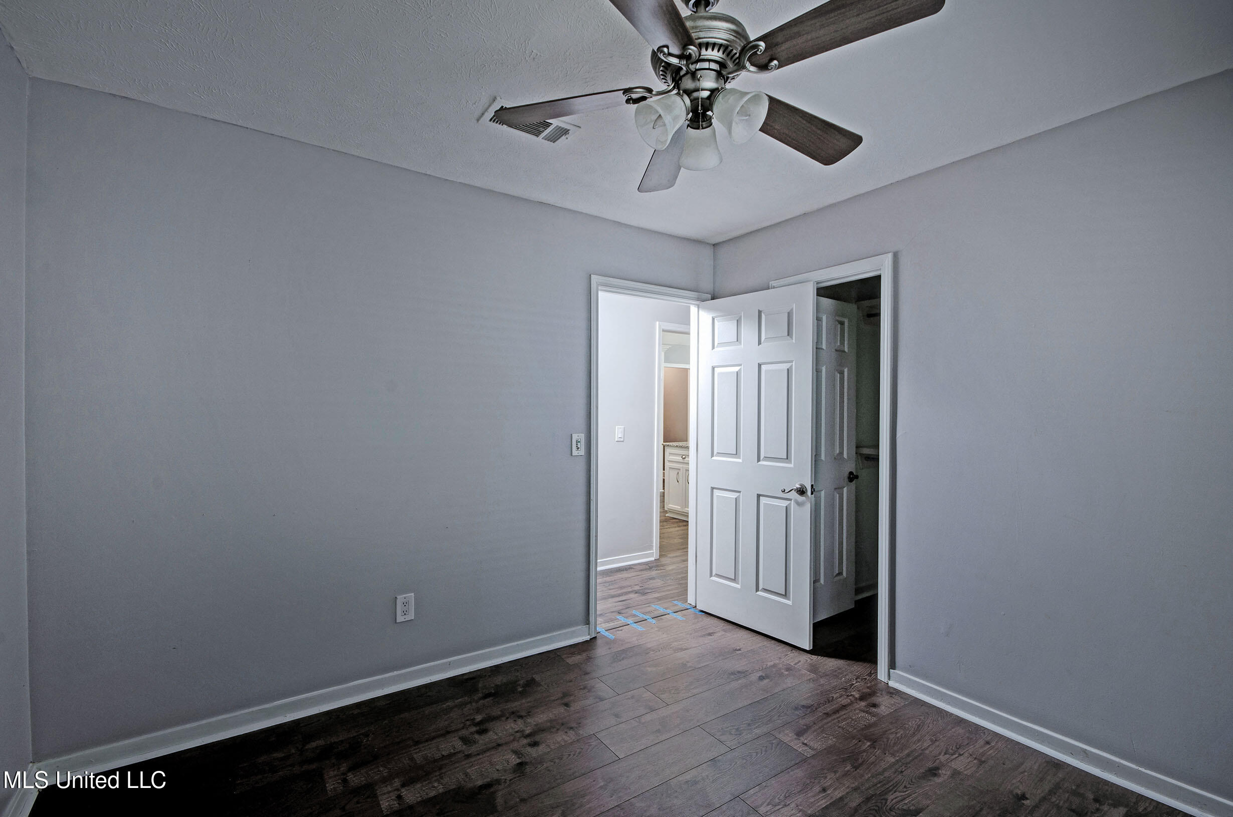 557 Spring Hill Drive Property Photo 20