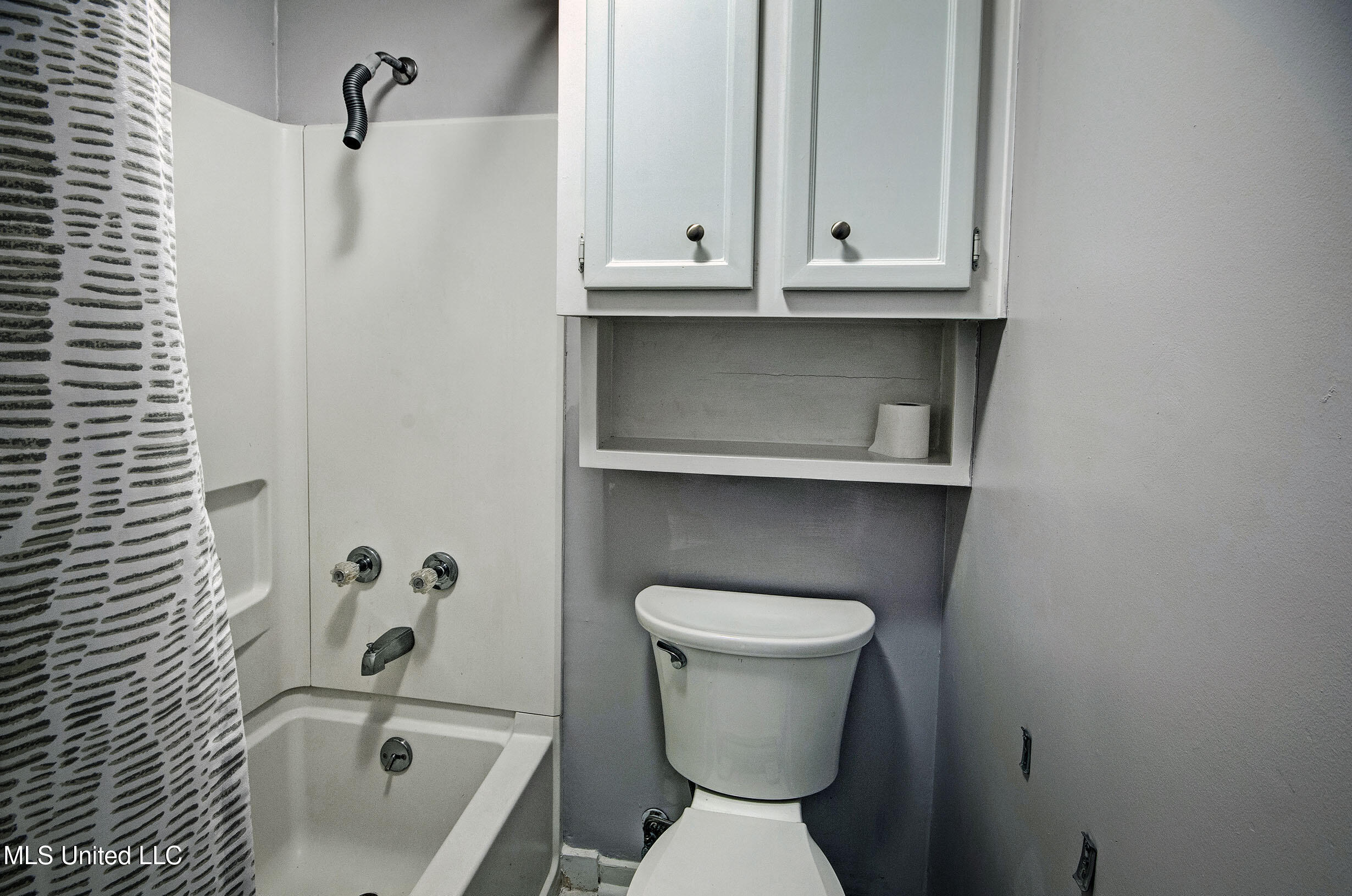 557 Spring Hill Drive Property Photo 23