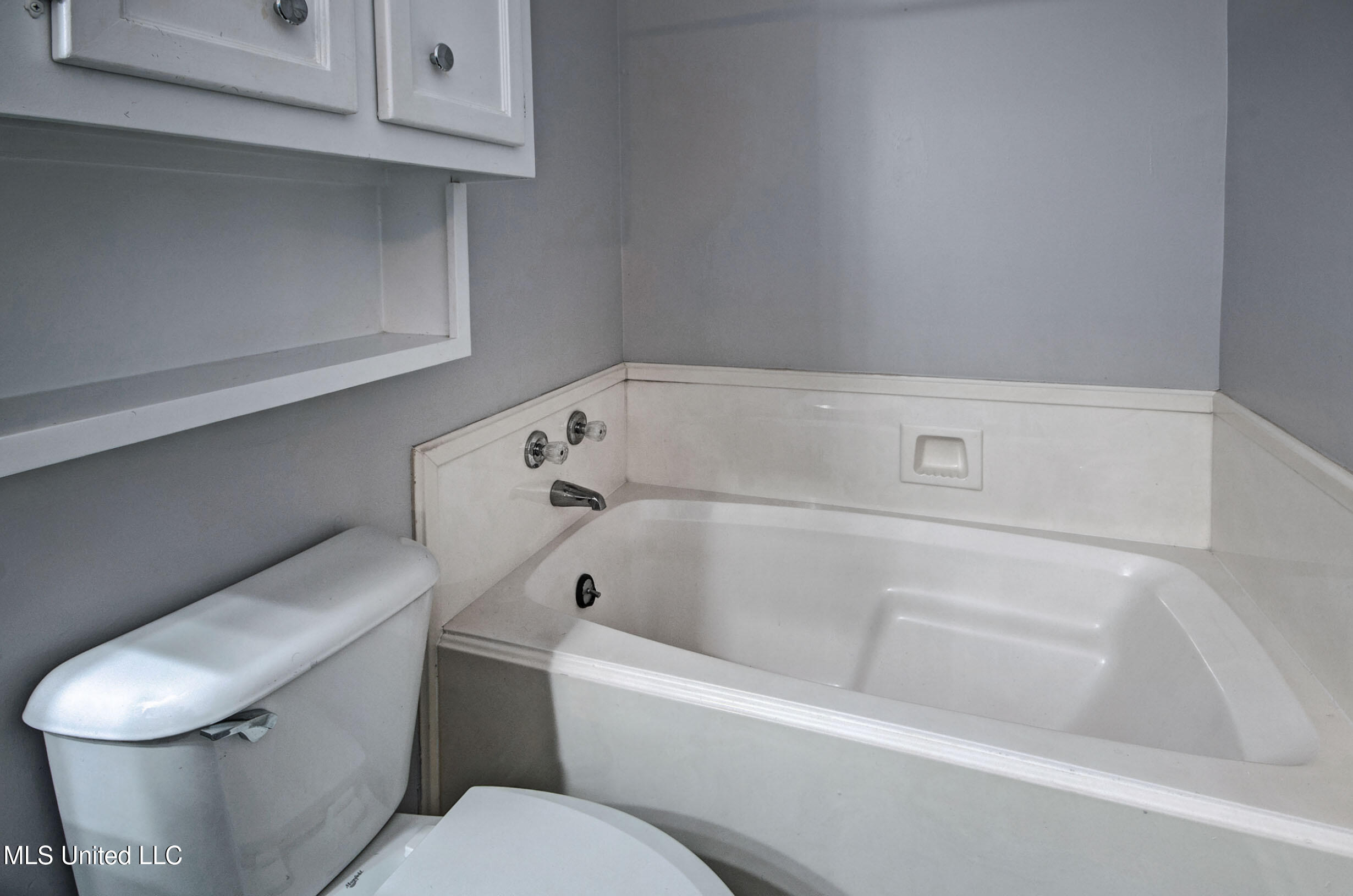 557 Spring Hill Drive Property Photo 29