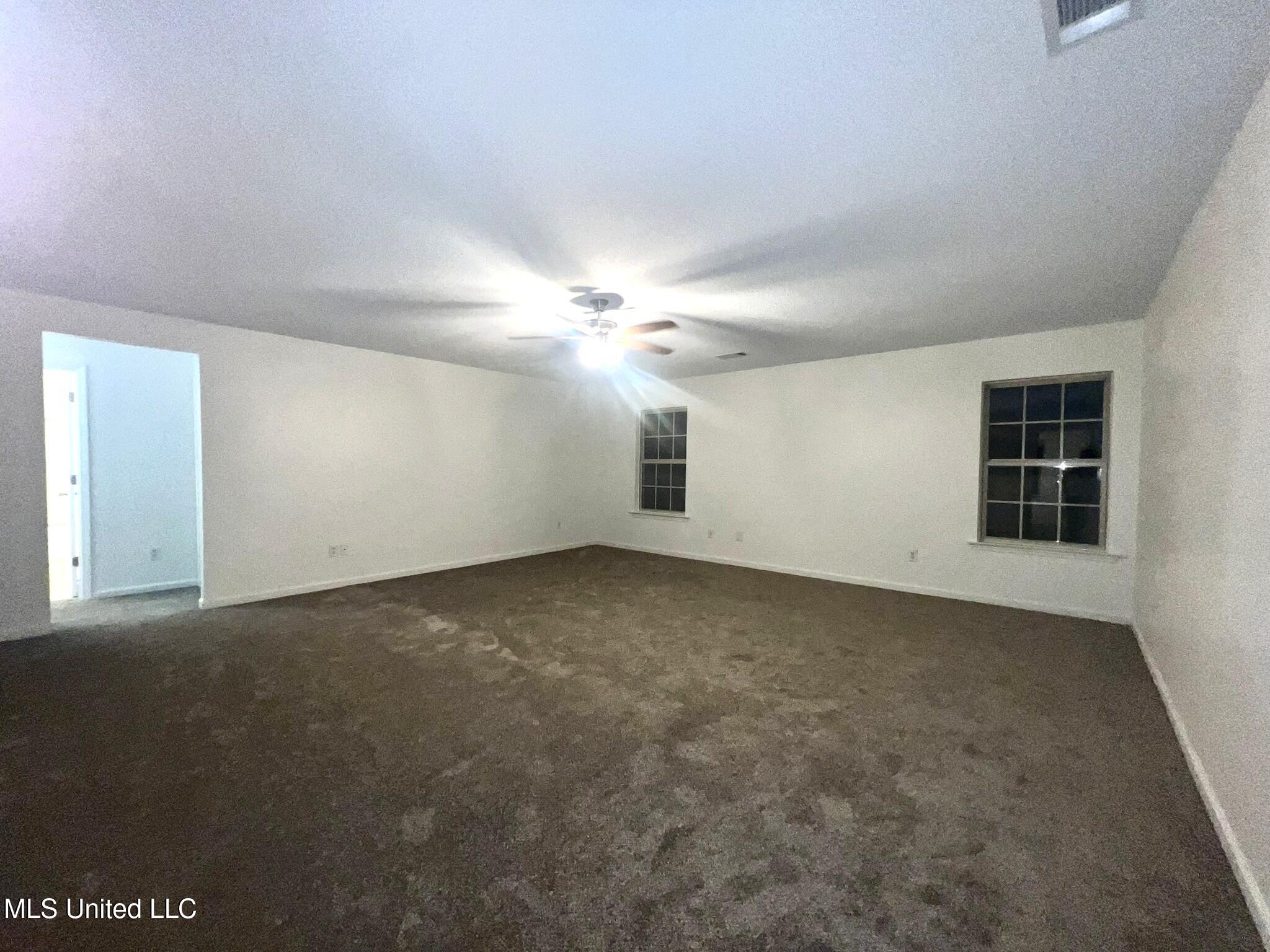 4213 Sidlehill Drive Property Photo 32