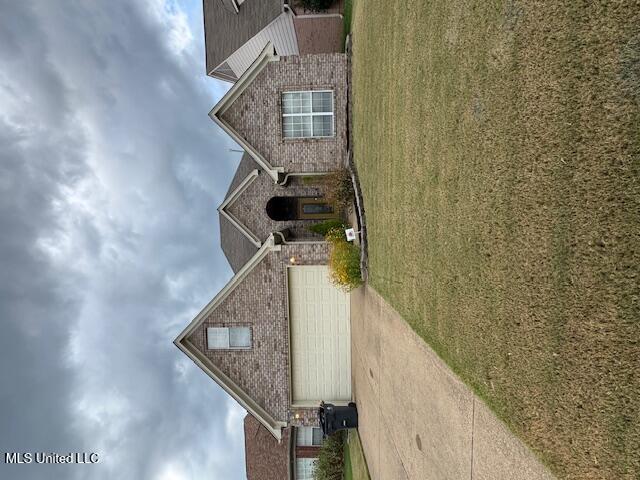 1102 Greenwich Drive Property Photo 1