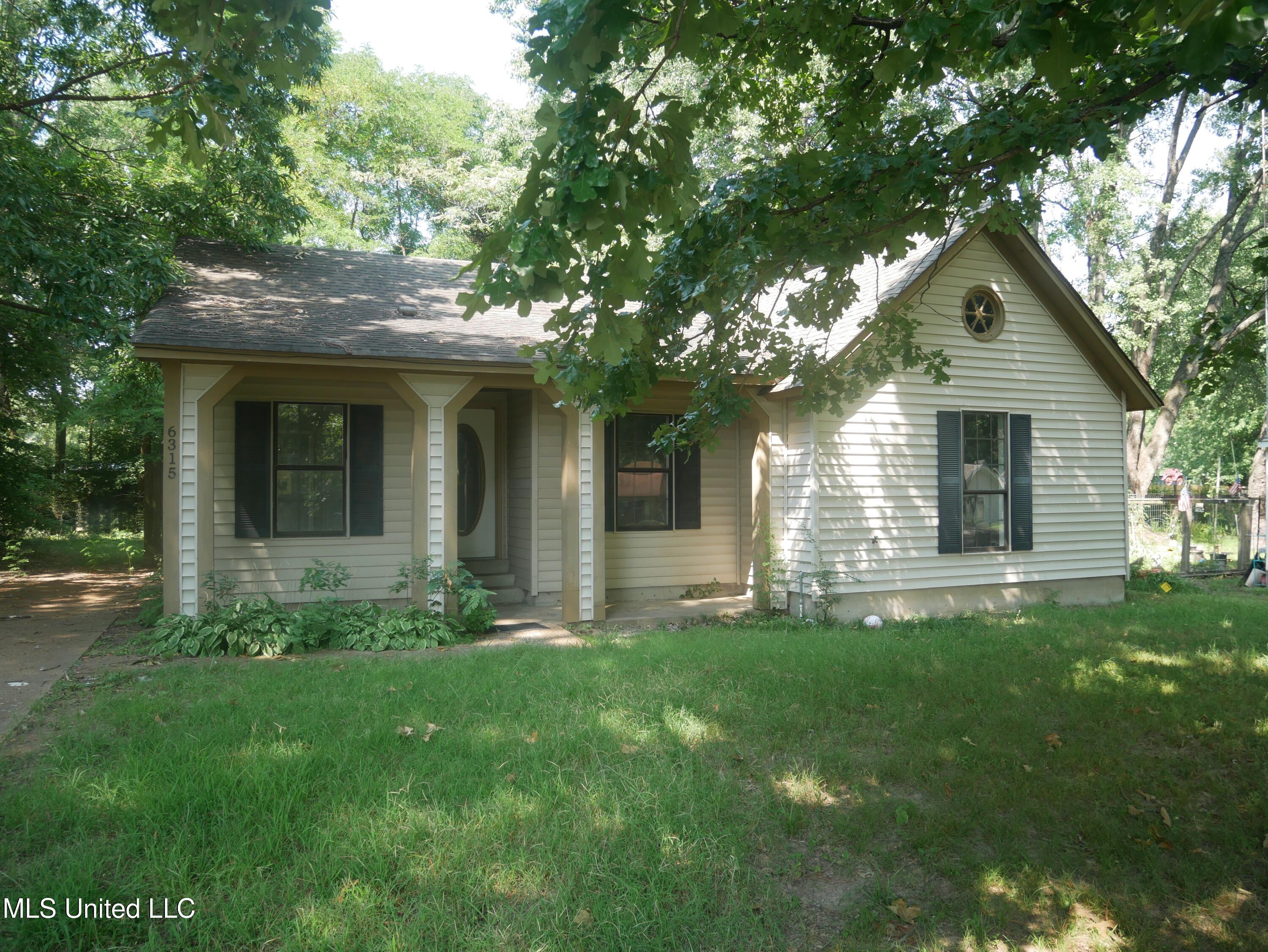 6315 Yorkshire Cove Property Photo 1