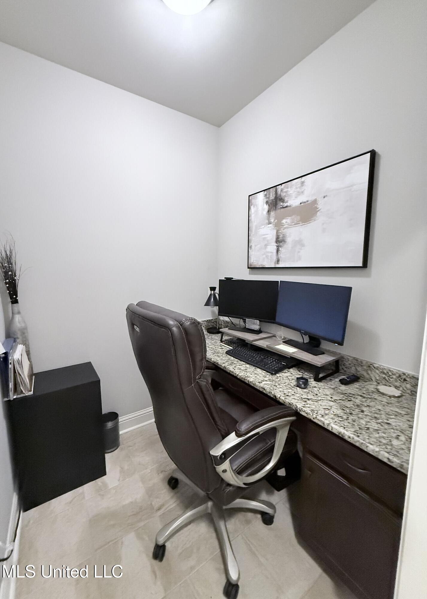 12083 Doc Sheffield Road Property Photo 9