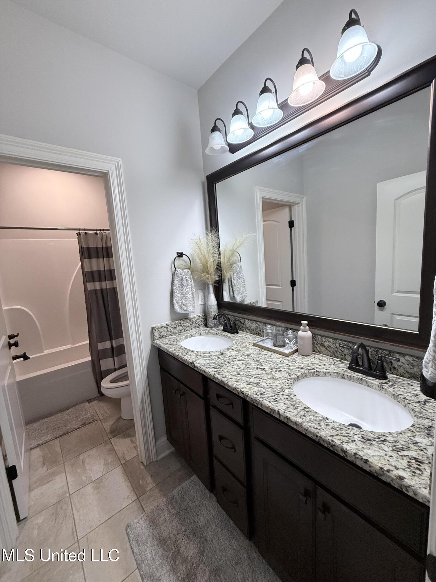 12083 Doc Sheffield Road Property Photo 11