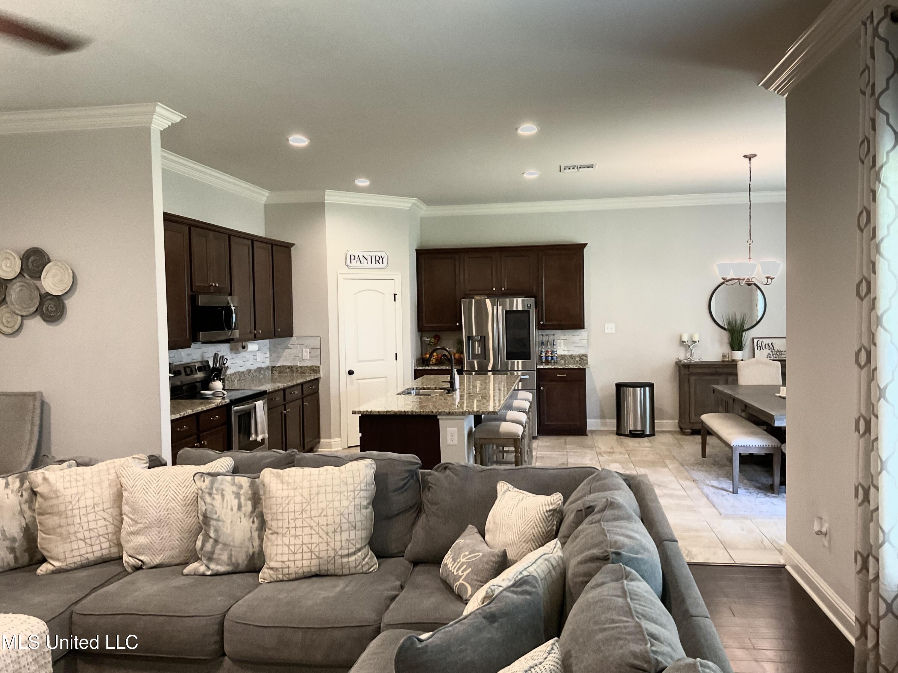 12083 Doc Sheffield Road Property Photo 14