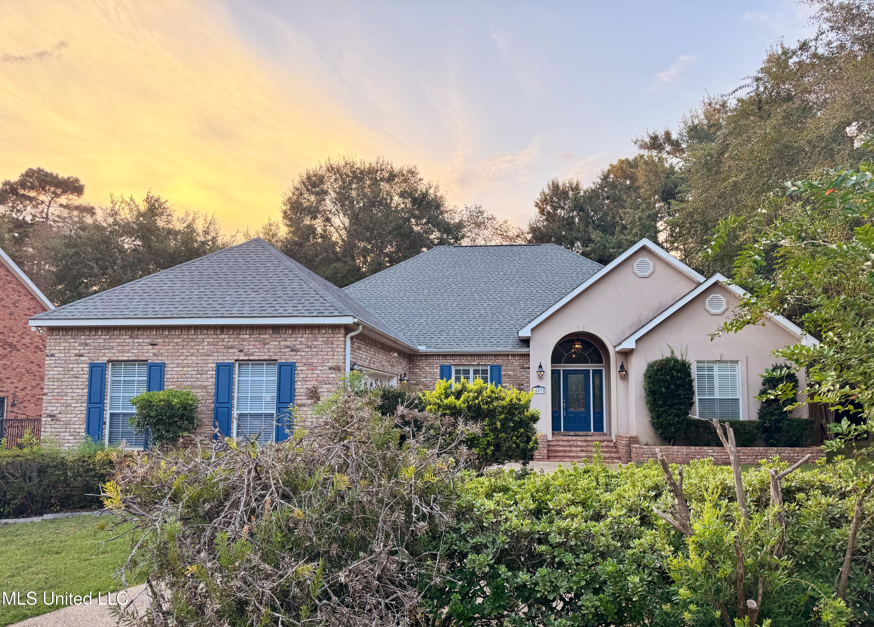 85532 W Diamondhead Drive Property Photo 1