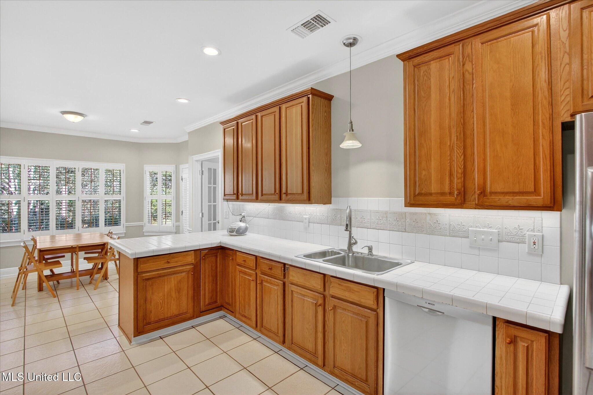 85532 W Diamondhead Drive Property Photo 12