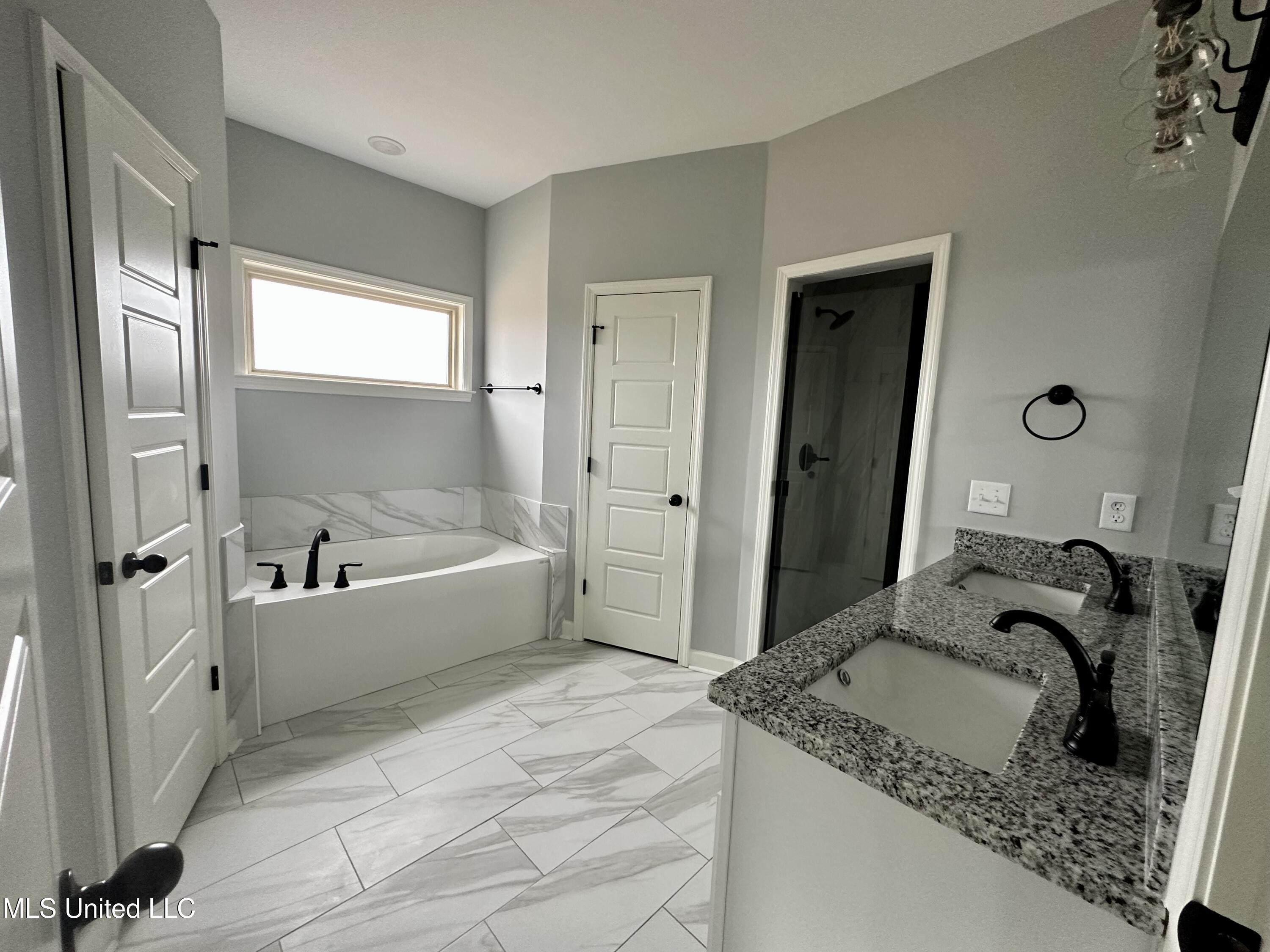 4844 Port Meridian Drive Property Photo 8