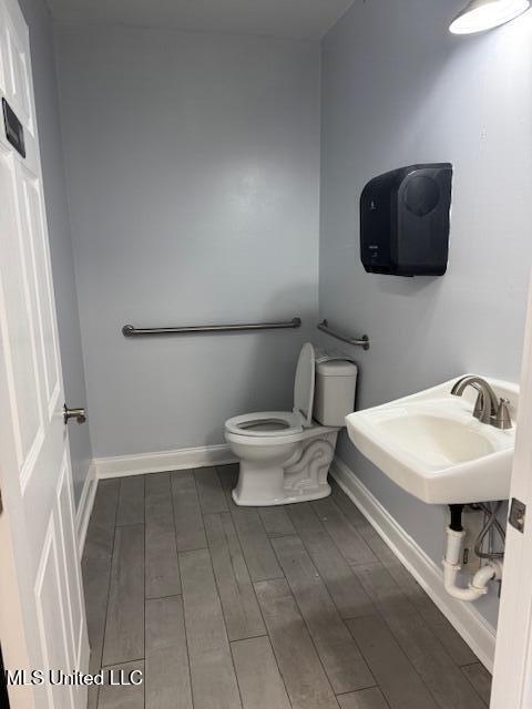 729 E Pass Road Property Photo 3