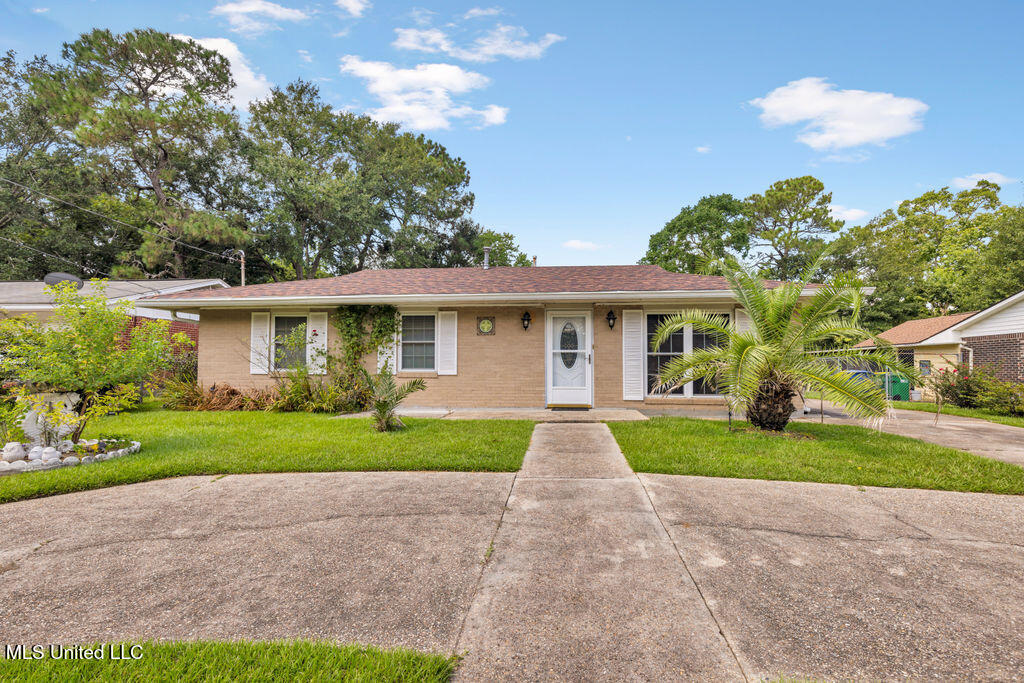 7650 Lexington Drive