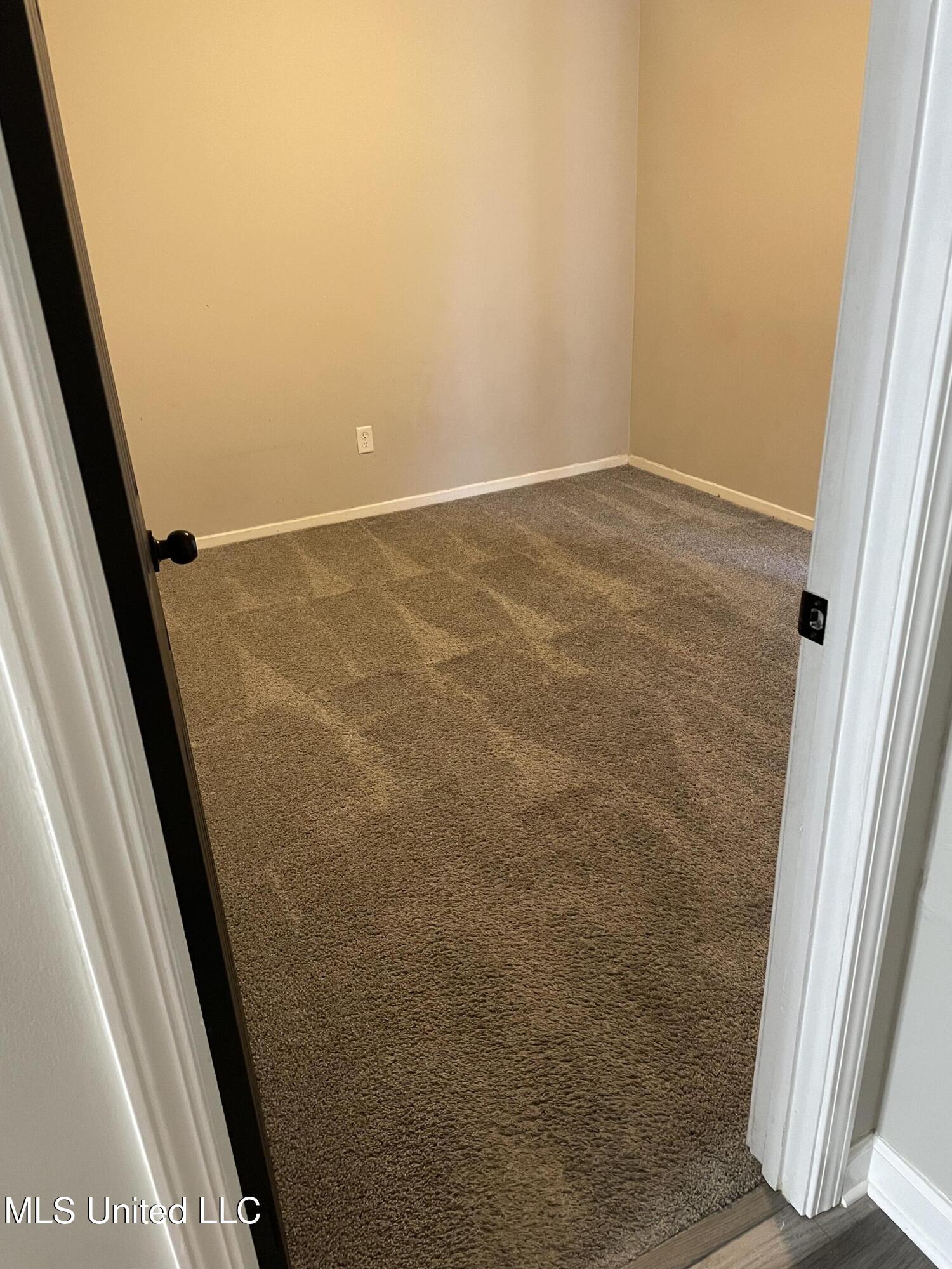 122 Apple Drive Property Photo 18