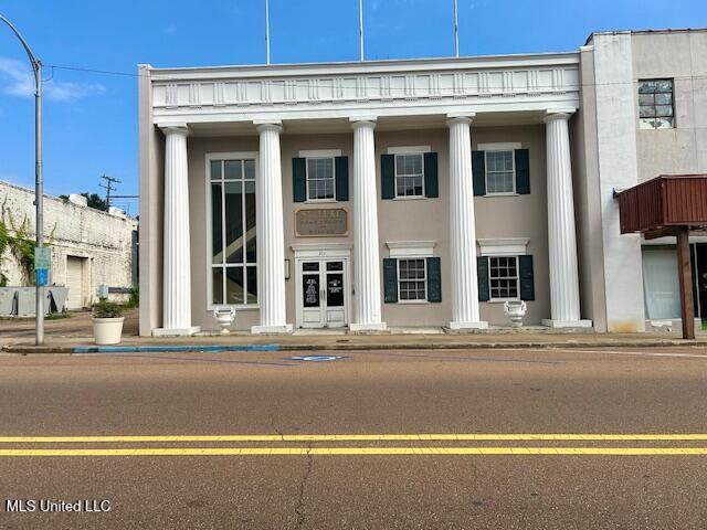 210 State Street Property Photo 1