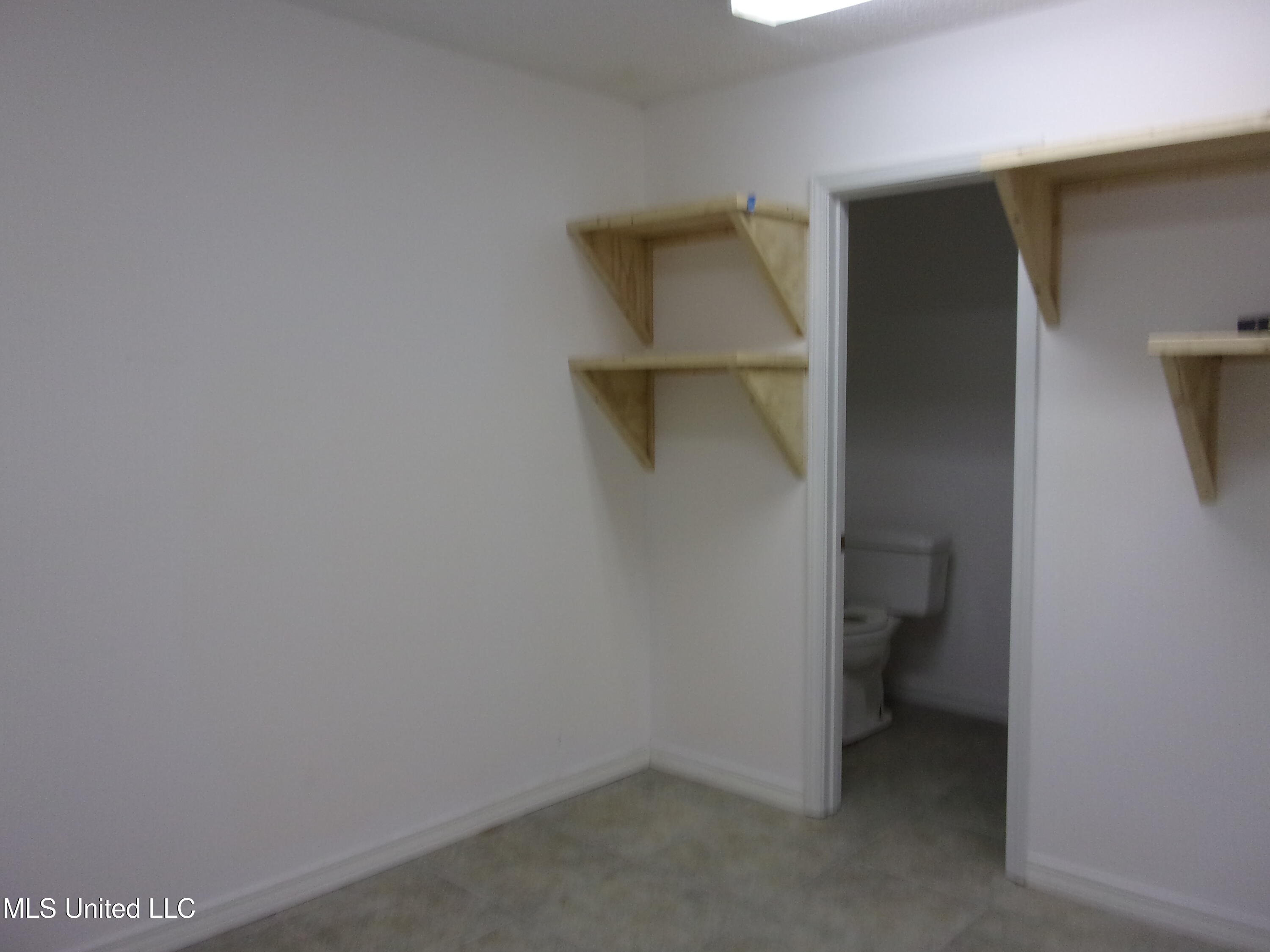 10096 Gorenflo Road Property Photo 15