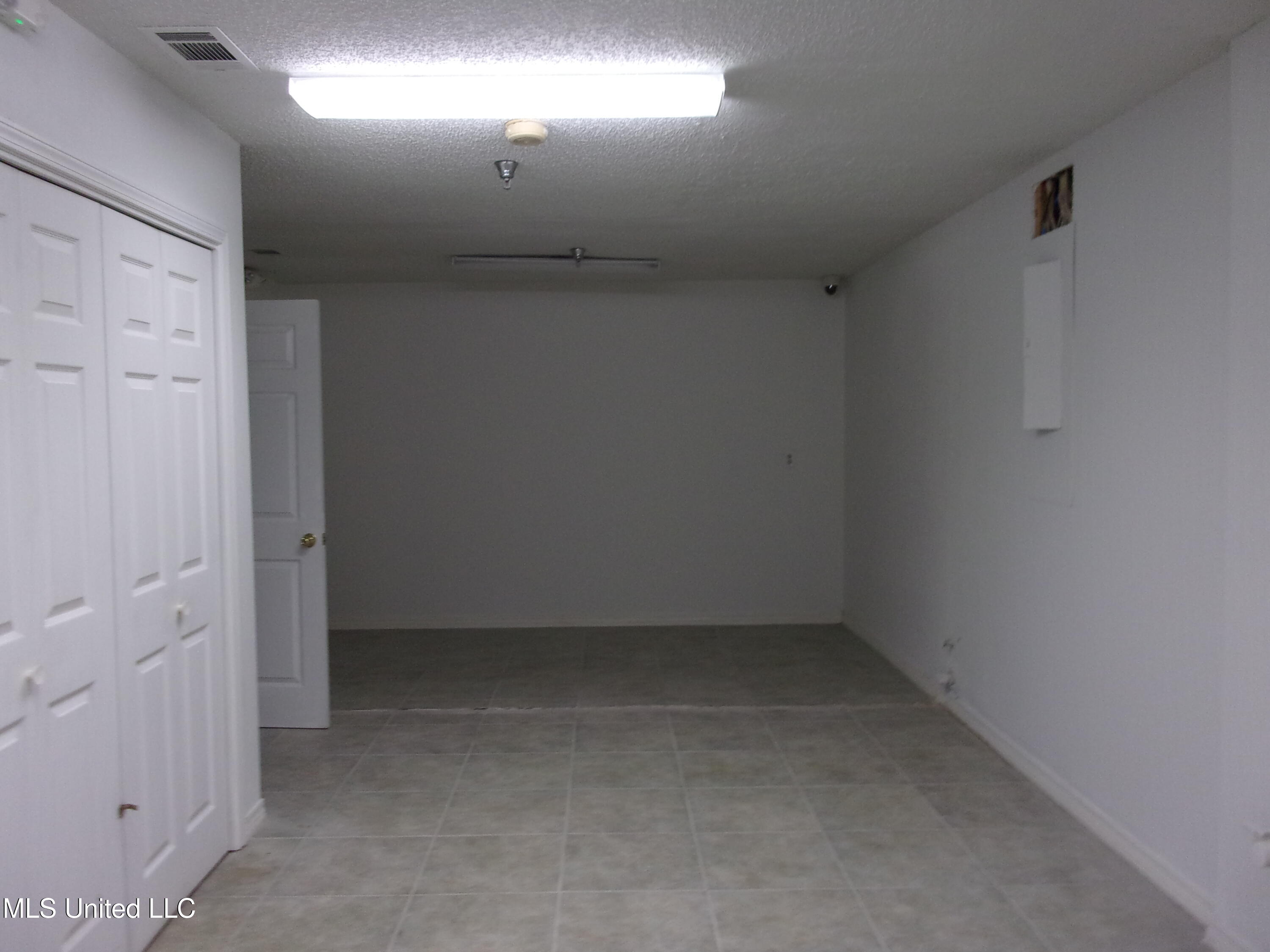 10096 Gorenflo Road Property Photo 18